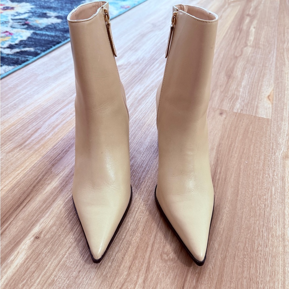 SCHUTZ Cream Heeled Boots